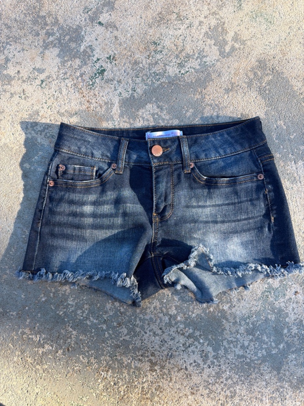 lowrise short shorts